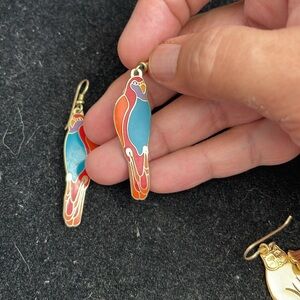 Laurel Burch Signed Parrot Pierced Earrings. MA734